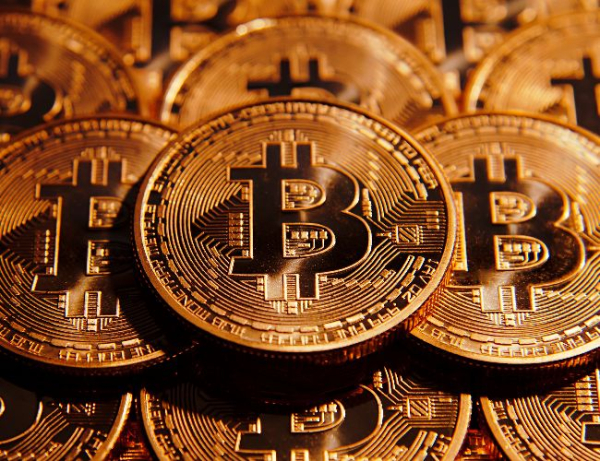 Bitcoin recovers after falling below $26,000 as the ETF excitement bubble bursts