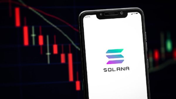 Biggest Movers: SOL Recovers From Recent Declines, BNB Extends Gains