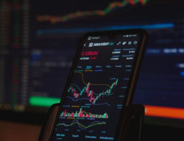 AVAX Uprising: Crypto Analyst Predicts Bullish Wave To Push Price To $30 AVAX Uprising: Crypto Analyst Predicts Bullish Wave To Push Price To $30