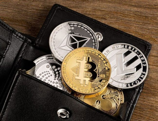 By The Numbers: How Many Altcoins Died In The Past 10 Years, Report Shows