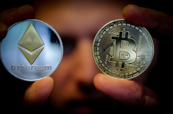 Which one is in a more advantageous position in 2024? Bitcoin or Ethereum? QCP Capital Analysts Answered! Which one is in a more advantageous position in 2024? Bitcoin or Ethereum? QCP Capital Analysts Answered!