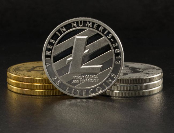 Litecoin About To Explode And Outperform Bitcoin? Analyst Is Super Bullish