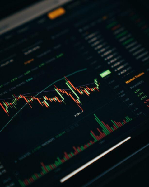 Alt Season? Crypto Analyst Points to Bullish Golden Cross Pattern on Altcoin Market Cap Chart Alt Season? Crypto Analyst Points to Bullish Golden Cross Pattern on Altcoin Market Cap Chart